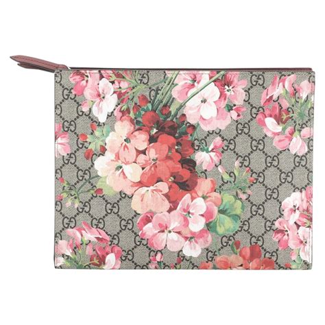 large gucci blooms tote|Gucci Bloom toiletry pouch.